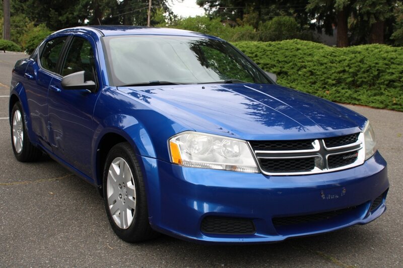Used 2013 Dodge Avenger SE FWD image 2