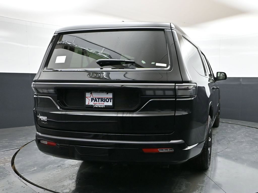 New 2026 Jeep Grand Wagoneer L Limited w/ Premium Group II AWD/4WD image 2