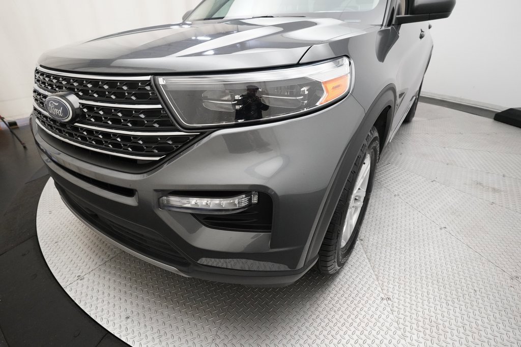 Used 2023 Ford Explorer XLT w/ Equipment Group 202A image 24