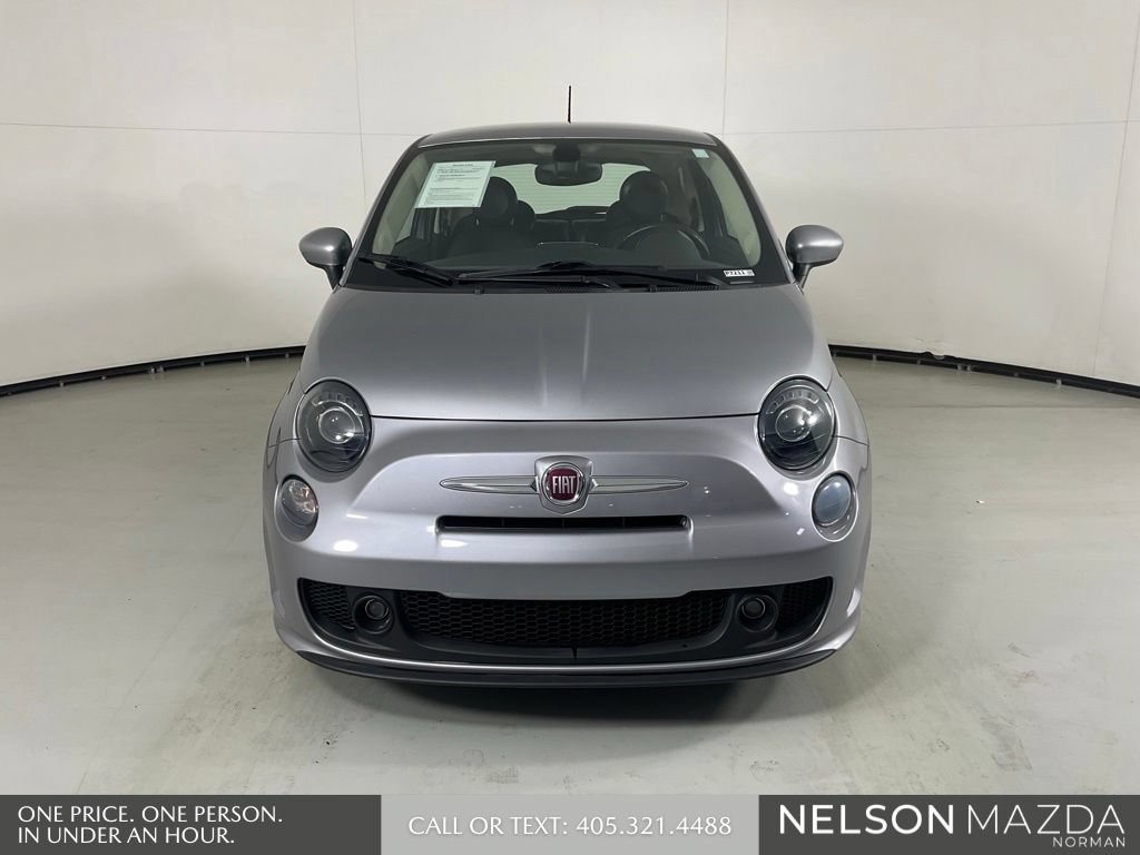 Used 2018 FIAT 500 Pop w/ Urbana Appearance Package FWD image 2