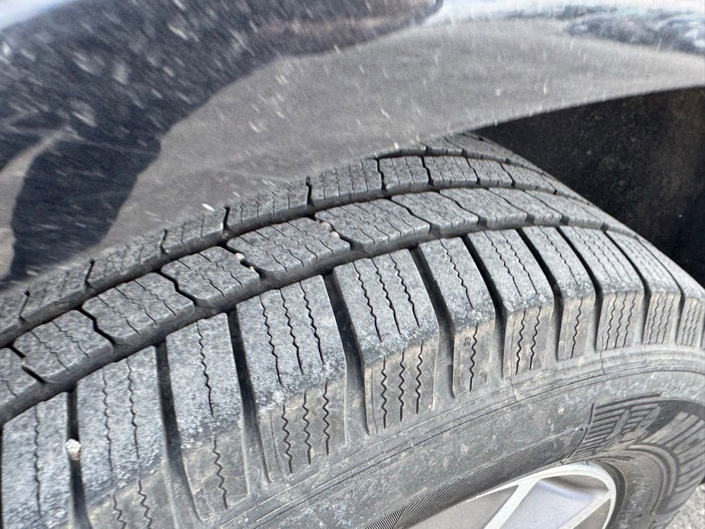Used 2017 Buick Enclave Leather AWD/4WD image 36