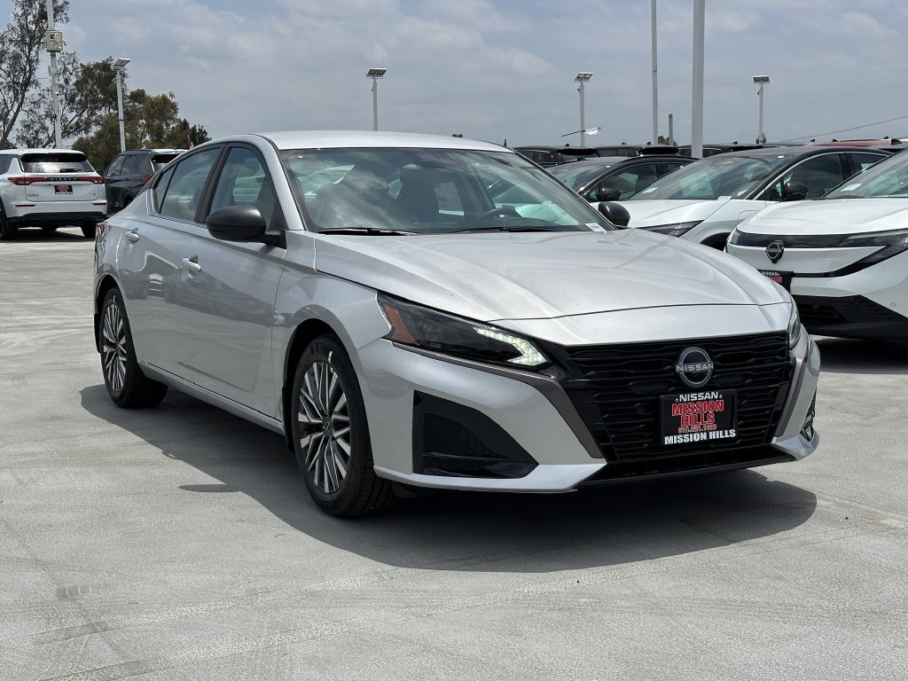 New 2026 Nissan Altima 2.5 SV FWD image 10