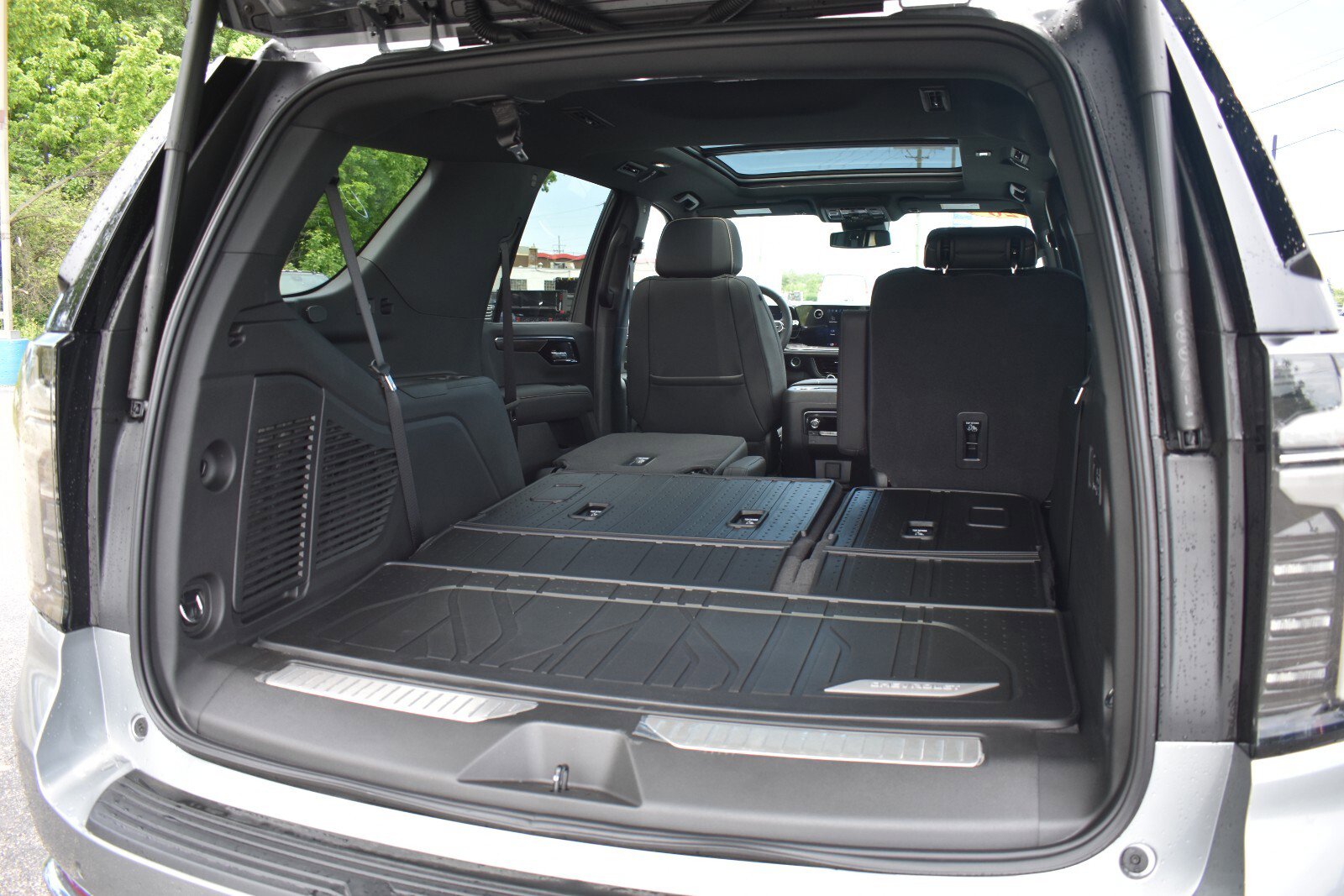 New 2026 Chevrolet Tahoe Premier w/ Sun And Tow Package AWD/4WD image 22