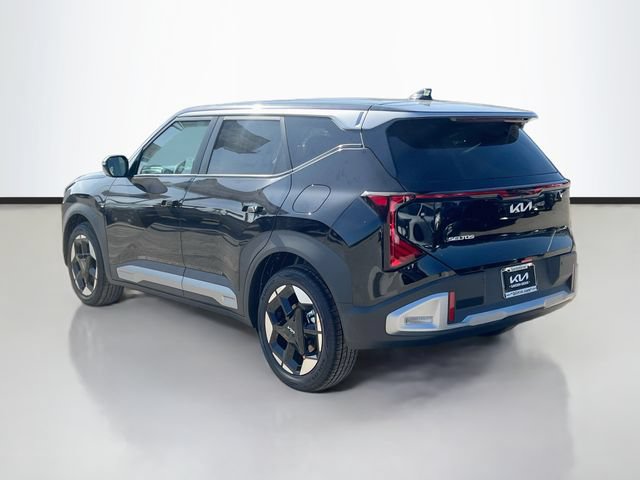 New 2027 Kia Seltos LX FWD image 5