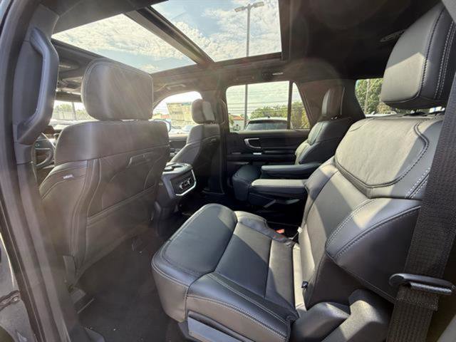 New 2025 Ford Expedition Max Platinum w/ Stealth Performance Package image 28
