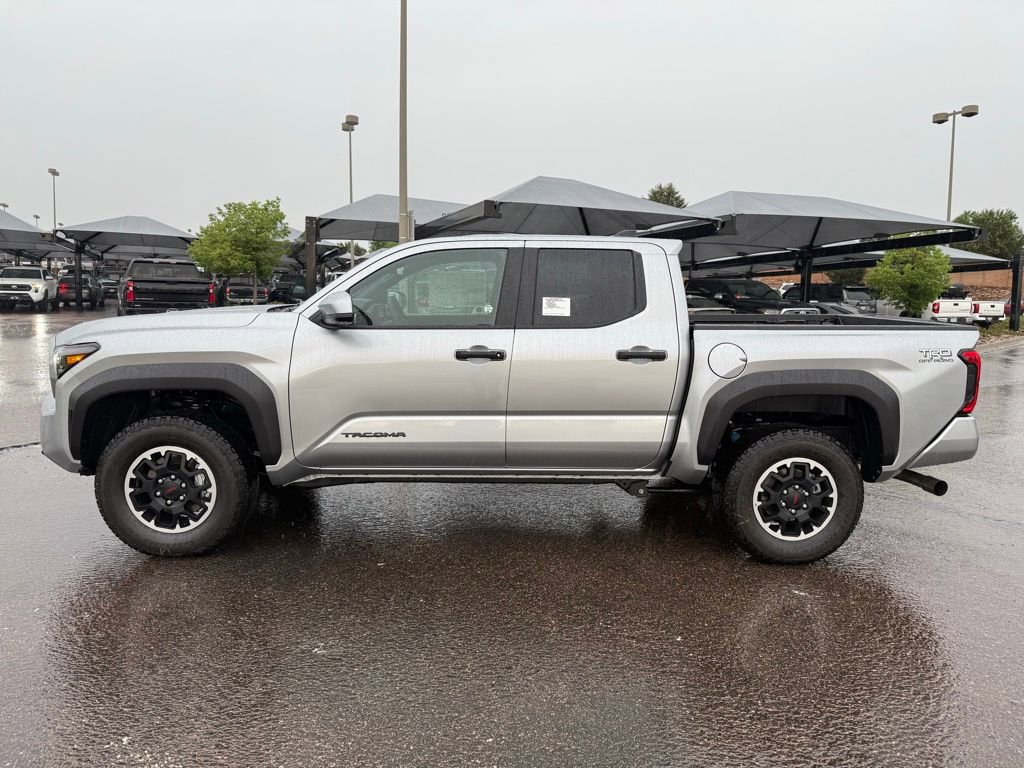 New 2025 Toyota Tacoma TRD Off-Road AWD/4WD image 4