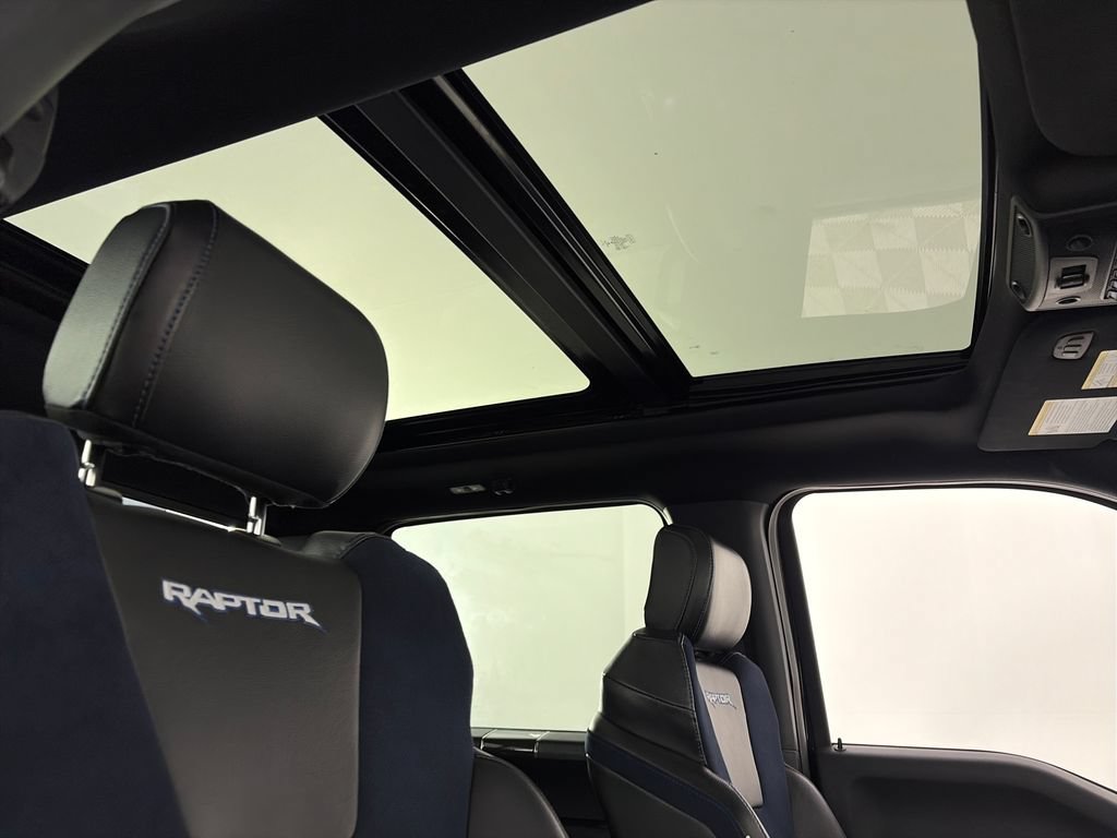 Used 2019 Ford F150 Raptor w/ Equipment Group 802A Luxury AWD/4WD image 33