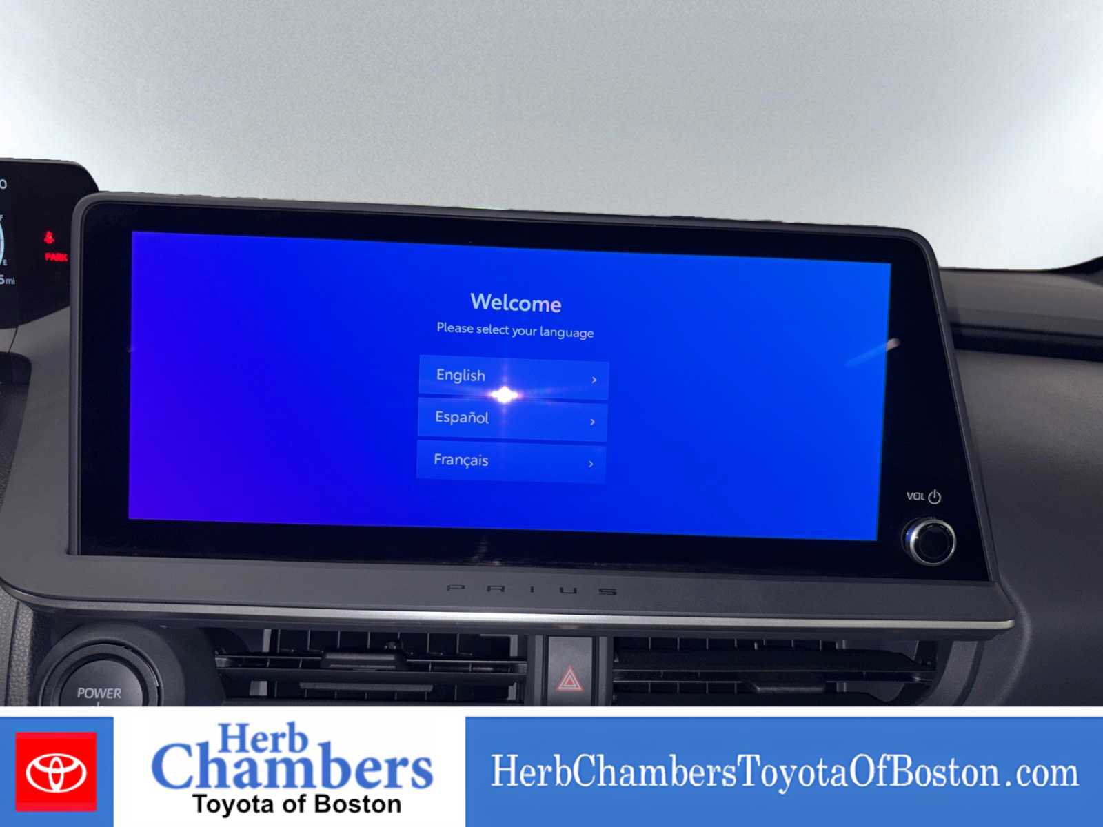 Used 2024 Toyota Prius XLE AWD/4WD image 15