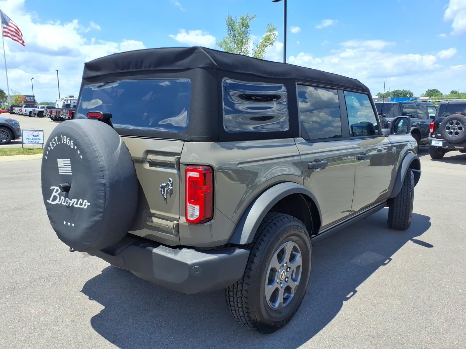 Certified 2025 Ford Bronco Big Bend AWD/4WD image 3