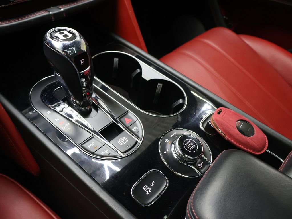 Used 2019 Bentley Bentayga image 28