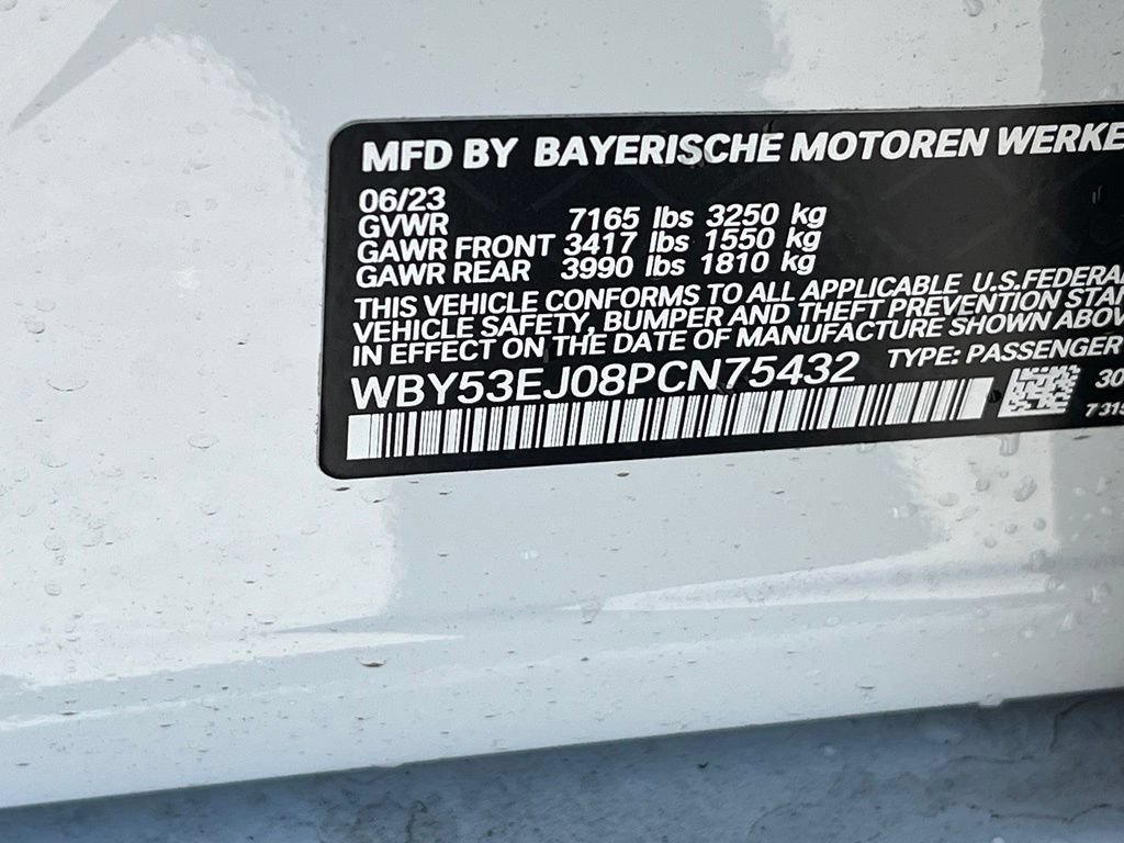 Used 2023 BMW i7 xDrive60 w/ Parking Assistance Package AWD/4WD image 26