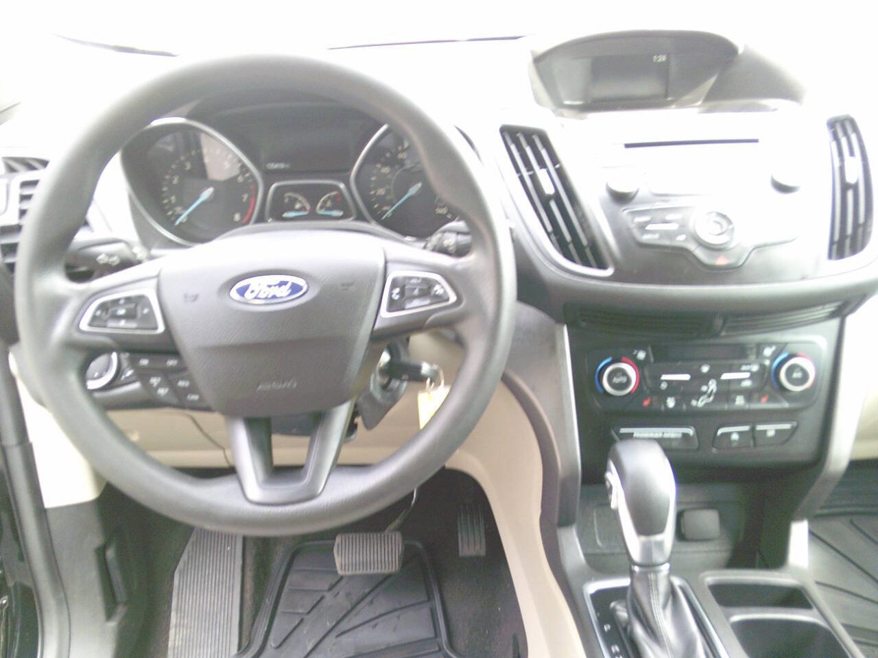 Used 2018 Ford Escape SE image 7