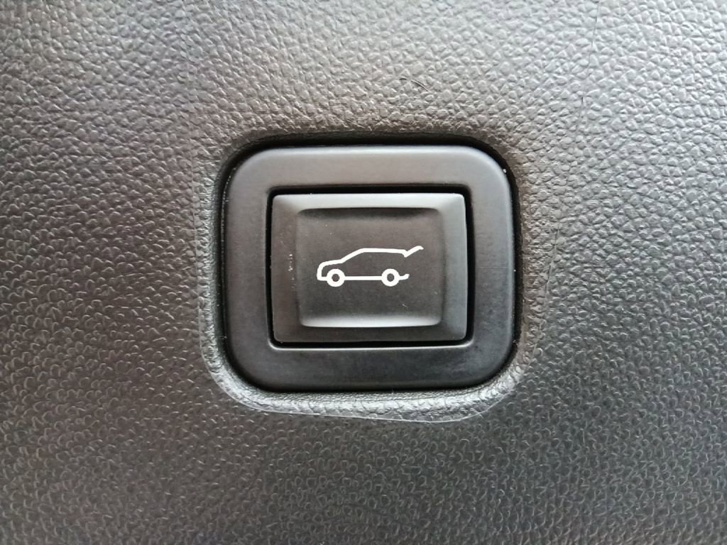 Used 2023 Chevrolet Blazer RS image 31