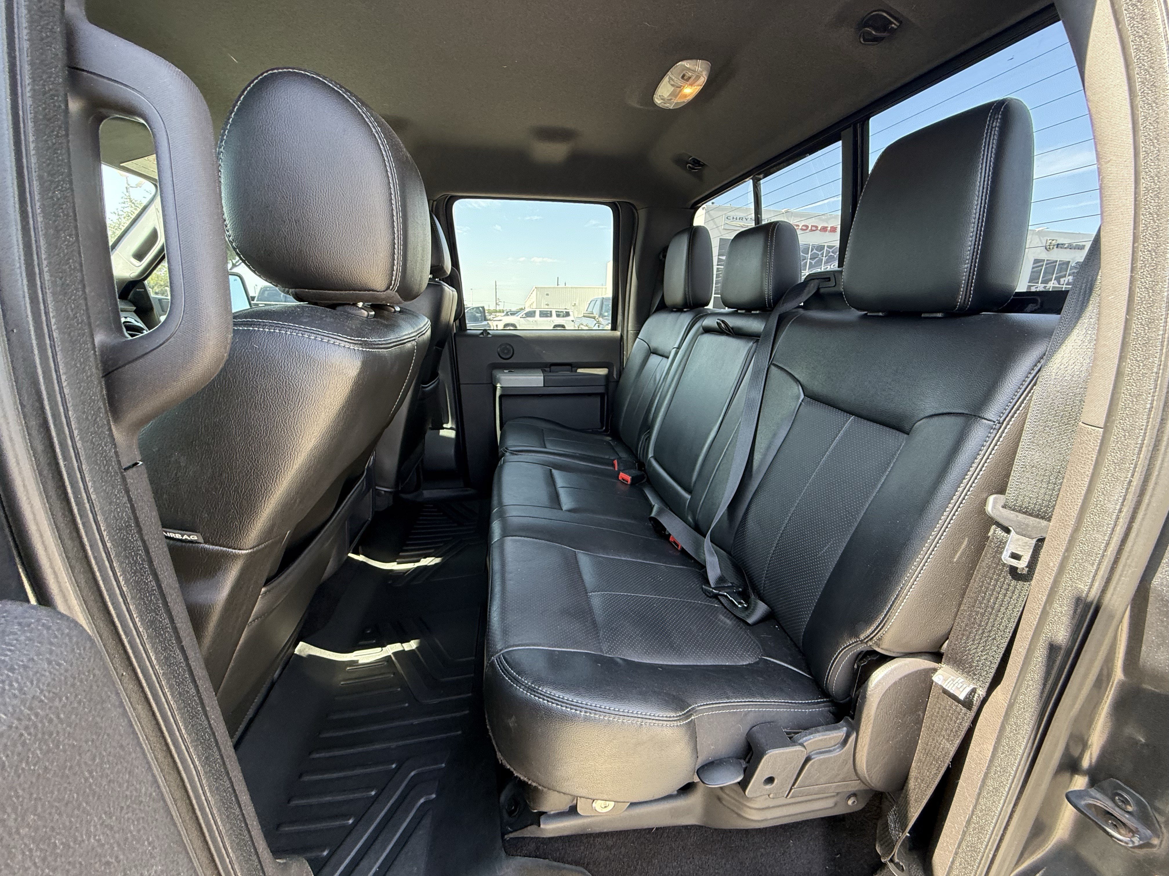 Used 2015 Ford F250 Lariat w/ Lariat Interior Package AWD/4WD image 29