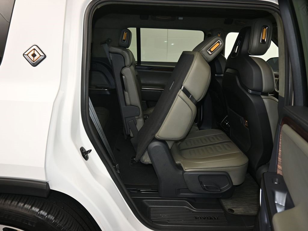 Used 2023 Rivian R1S Launch Edition image 42