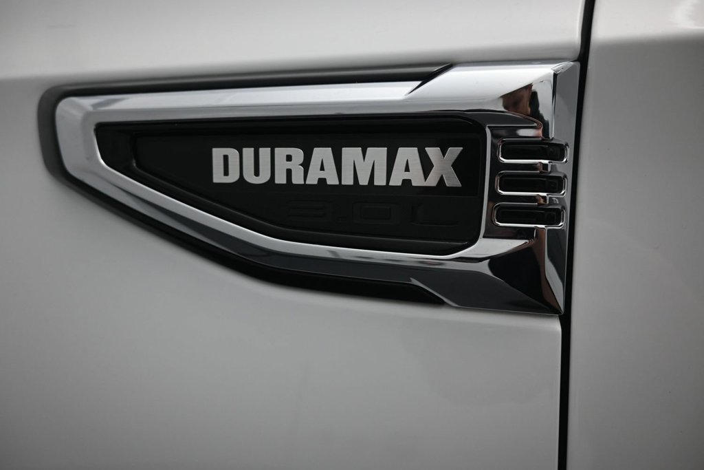 Used 2025 GMC Yukon Elevation w/ Elevation Premium Package AWD/4WD image 14