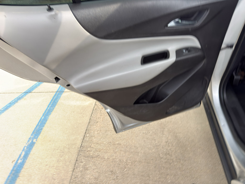 Used 2018 Chevrolet Equinox LS FWD image 13