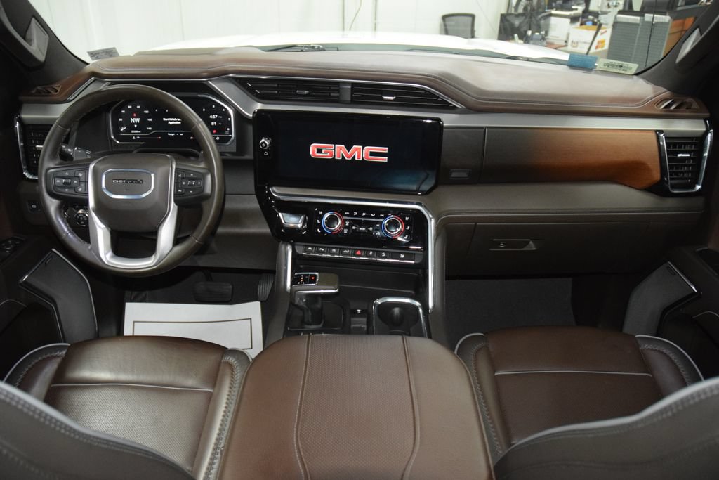Used 2024 GMC Sierra 1500 Denali w/ Denali Reserve Package AWD/4WD image 32