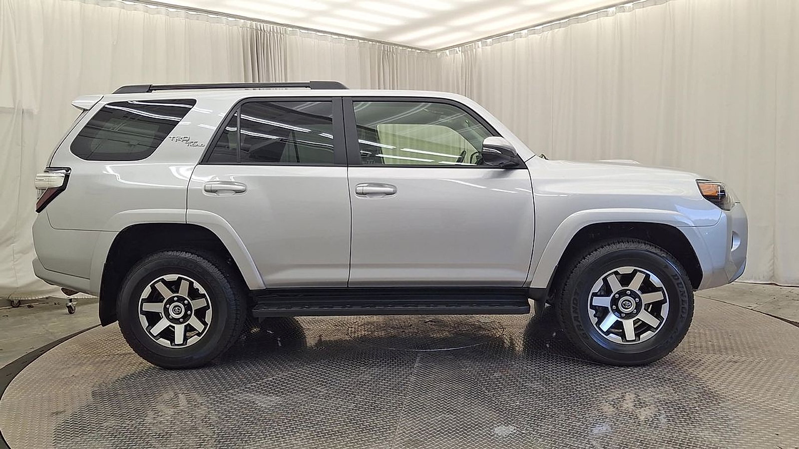 Certified 2024 Toyota 4Runner TRD Off-Road Premium AWD/4WD image 4