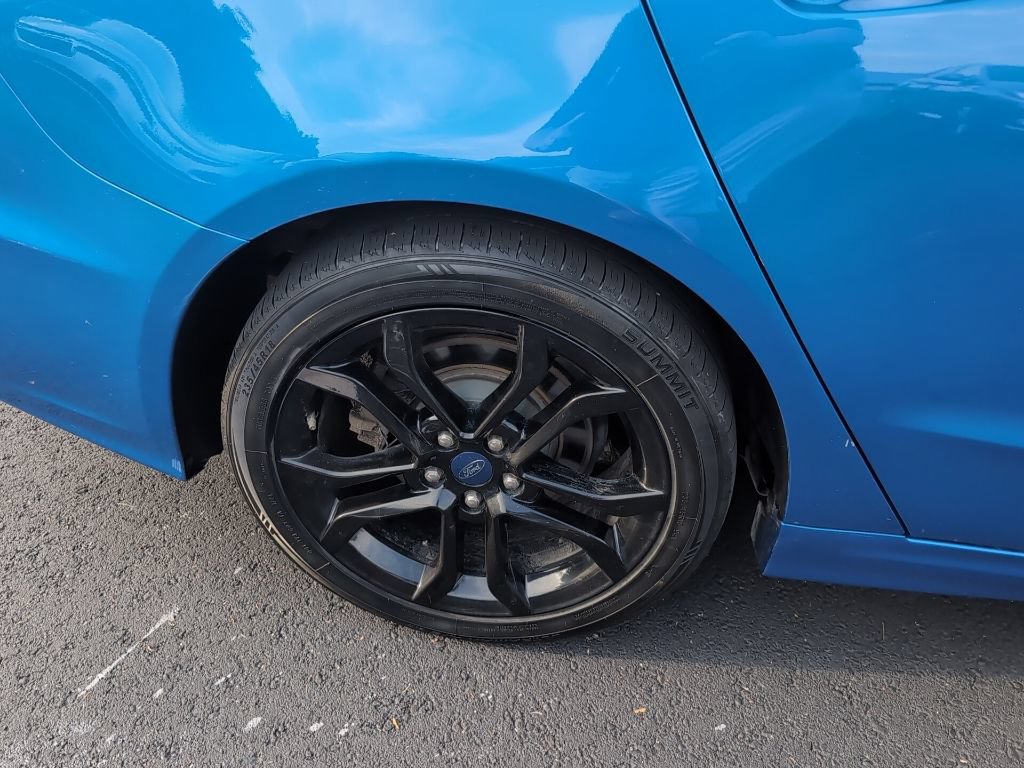 Used 2019 Ford Fusion SE w/ Equipment Group 151A FWD image 4