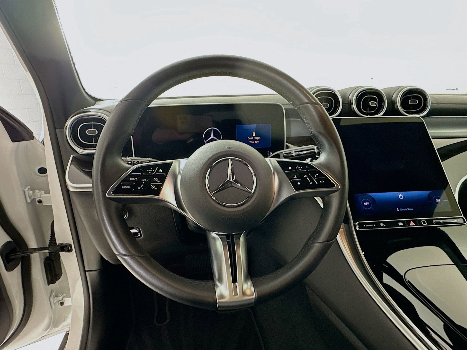 Certified 2025 Mercedes-Benz GLC 300 4MATIC image 12
