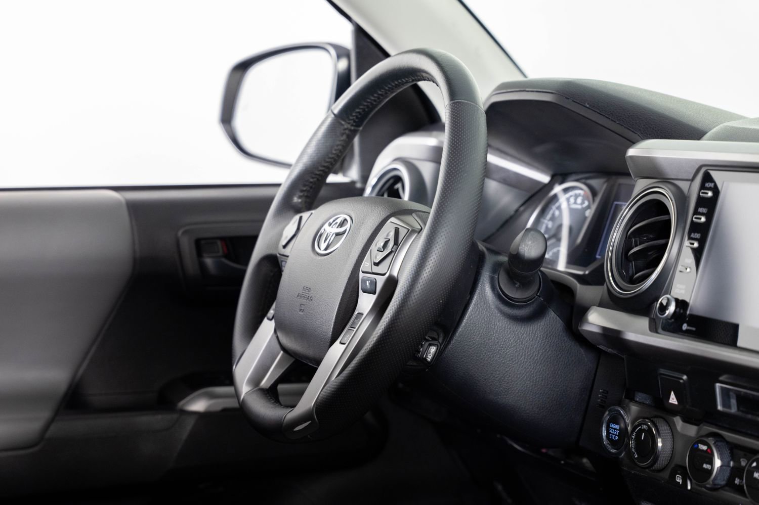 Used 2023 Toyota Tacoma SR5 image 24