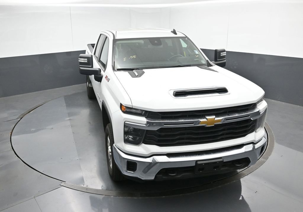 Used 2024 Chevrolet Silverado 2500 LT image 48