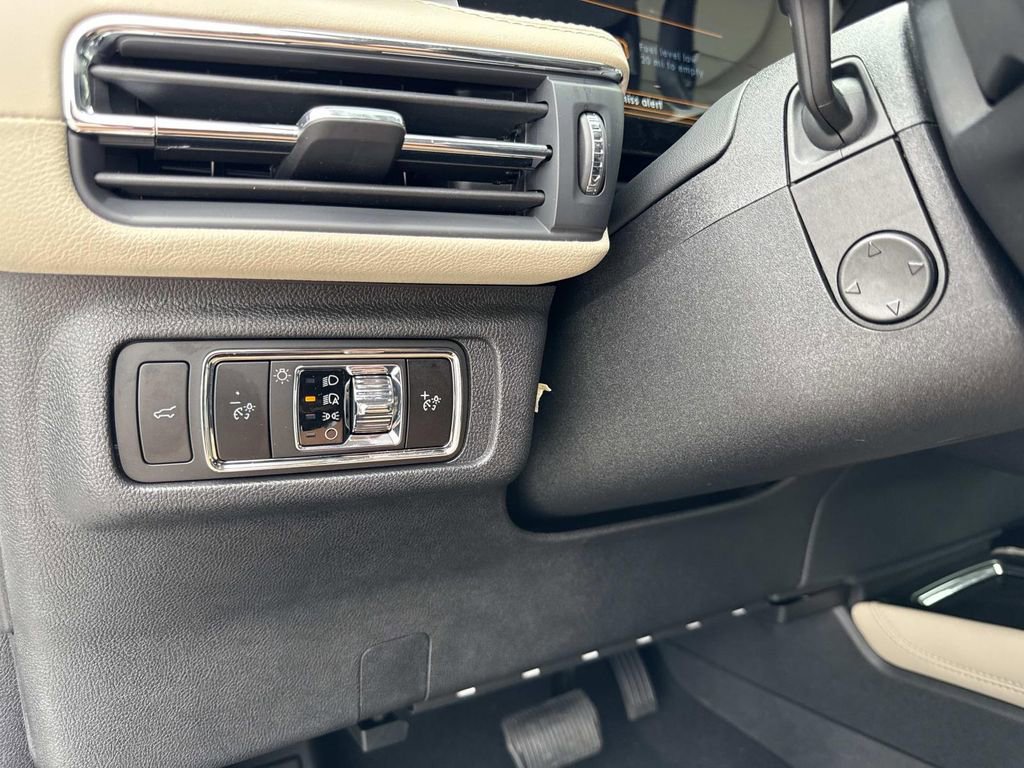 New 2026 Lincoln Corsair Premiere image 31