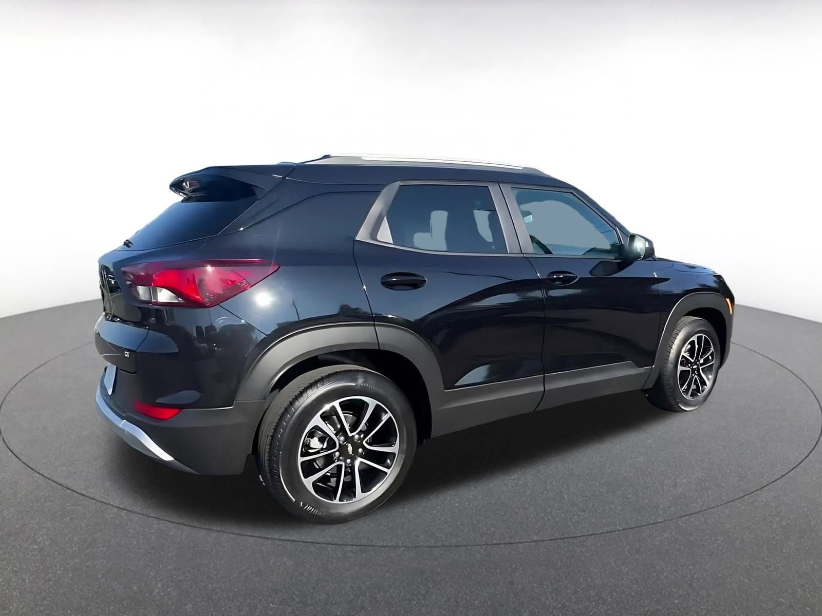 Used 2025 Chevrolet TrailBlazer LT image 14