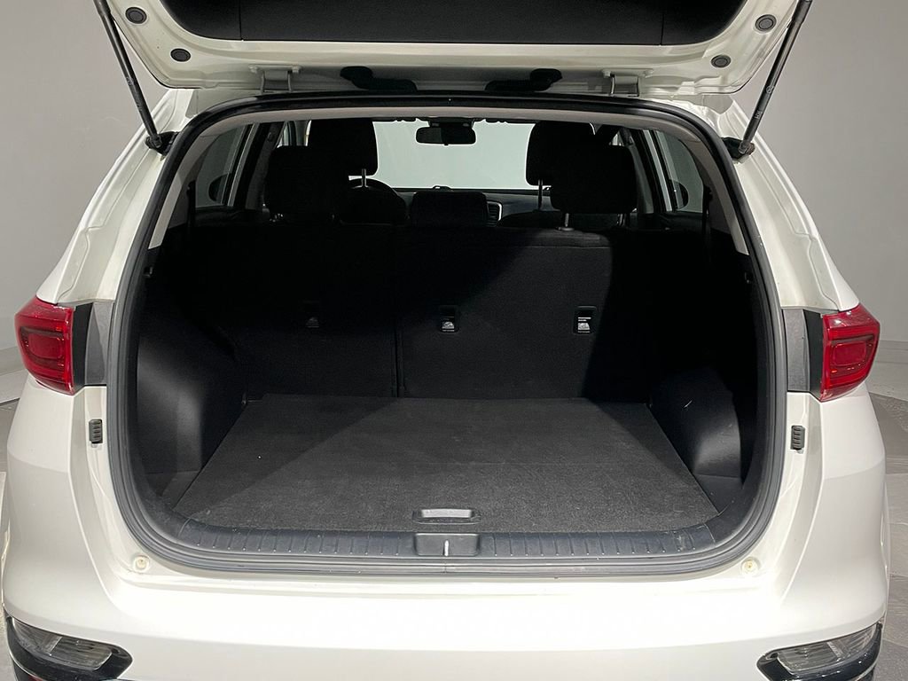 Used 2020 Kia Sportage LX image 5