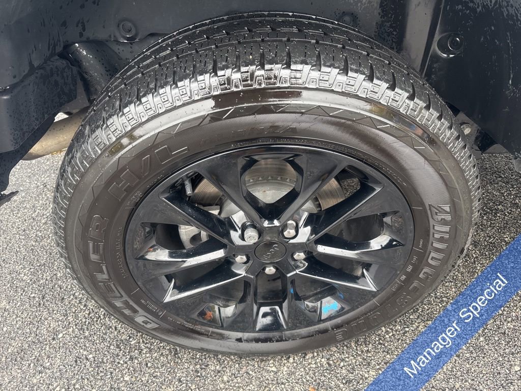 Used 2022 Jeep Wrangler Unlimited Sahara w/ Cold Weather Group image 16