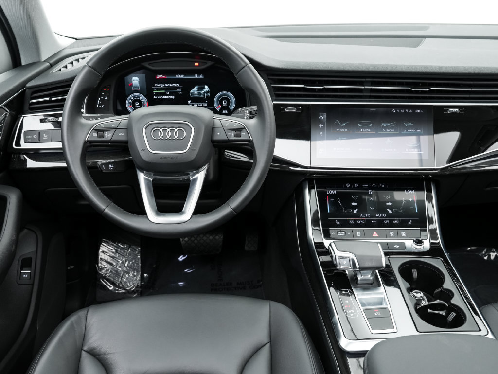 Used 2022 Audi Q7 3.0T Premium AWD/4WD image 16