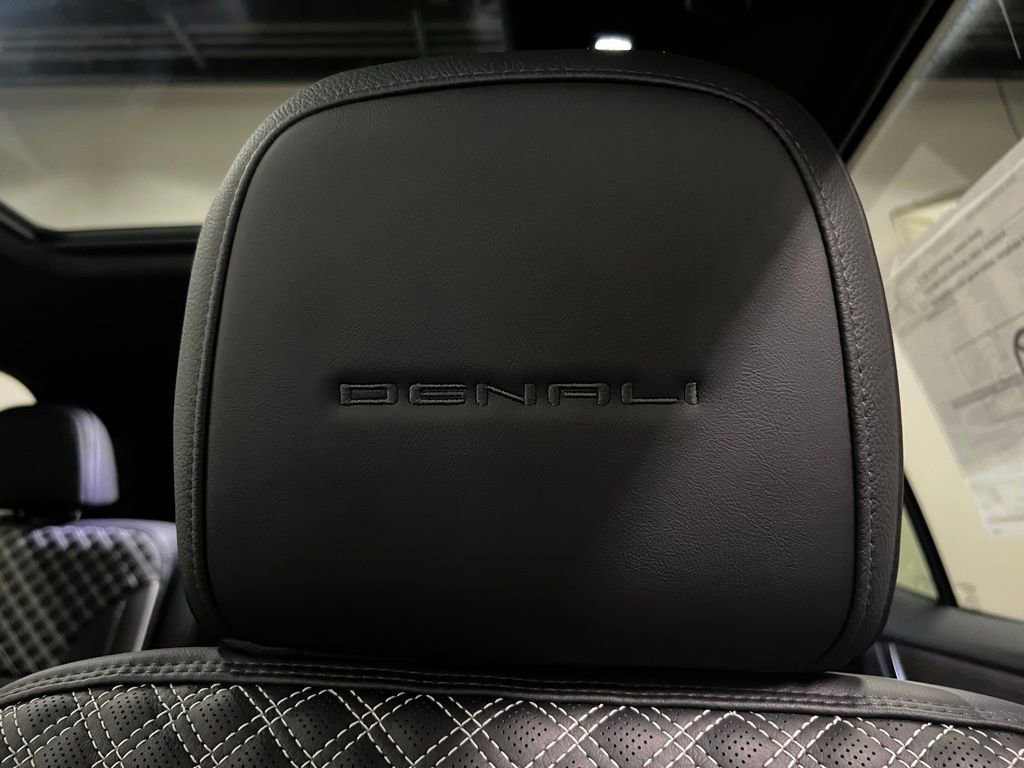 New 2026 GMC Acadia Denali w/ Super Cruise Package image 27