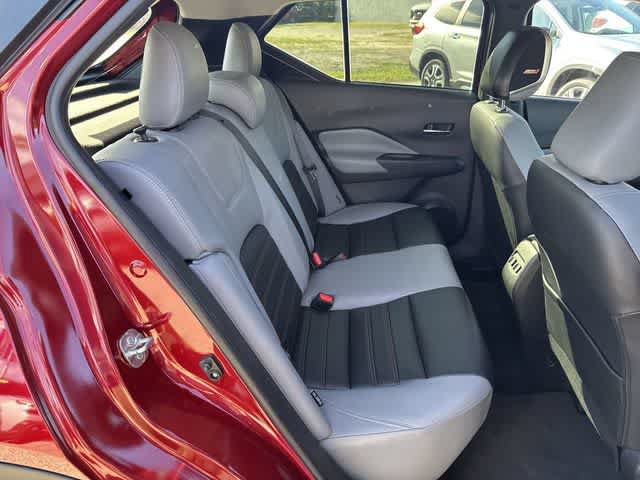 Used 2021 Nissan Kicks SR w/ SR Premium Package FWD image 18