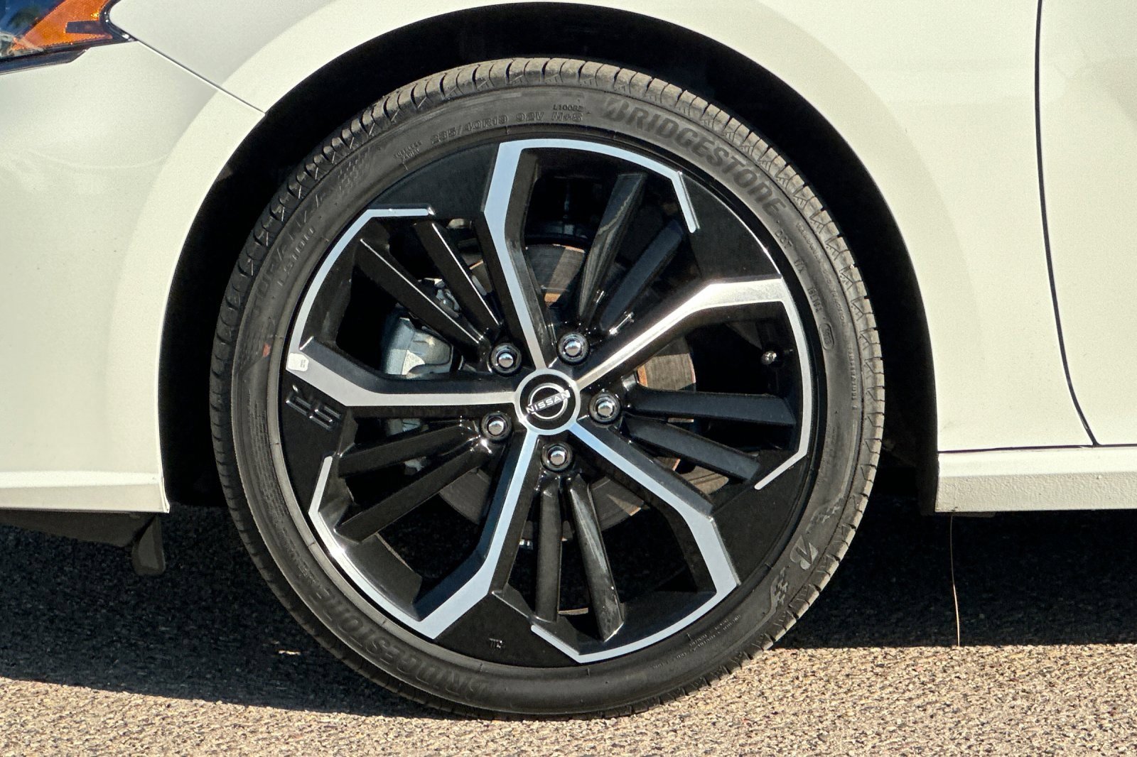 Used 2024 Nissan Altima 2.5 SR image 24