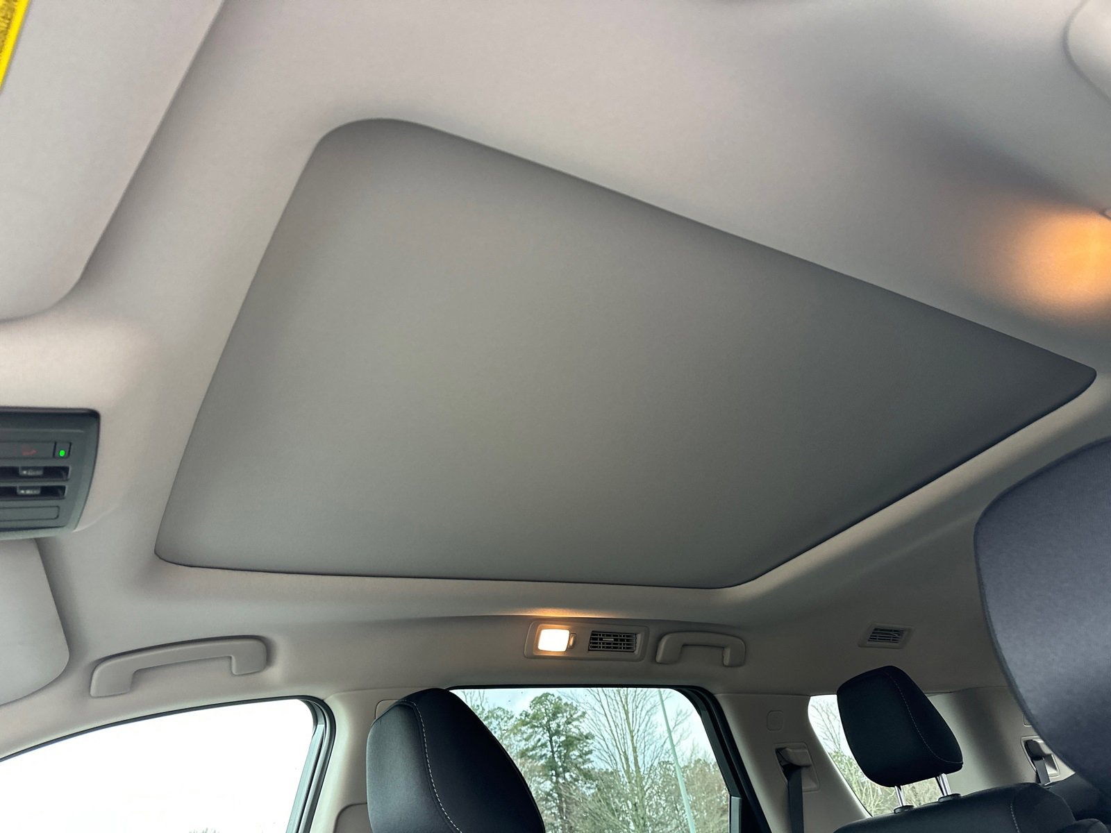 New 2025 Nissan Pathfinder SV w/ SV Premium Package image 35