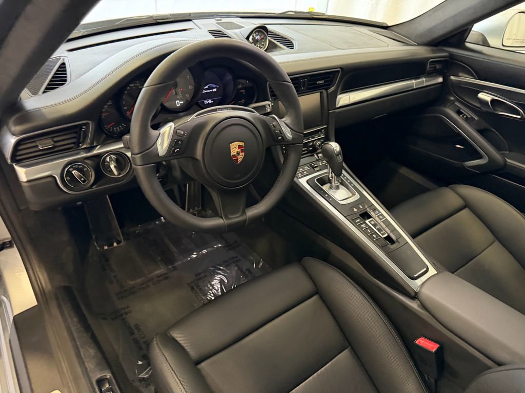 Used 2014 Porsche 911 Carrera 4S AWD/4WD image 4