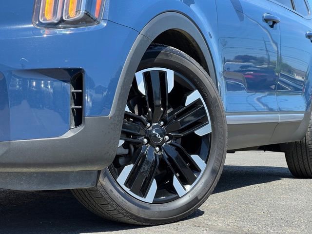 Used 2024 Kia Telluride SX Prestige AWD/4WD image 2