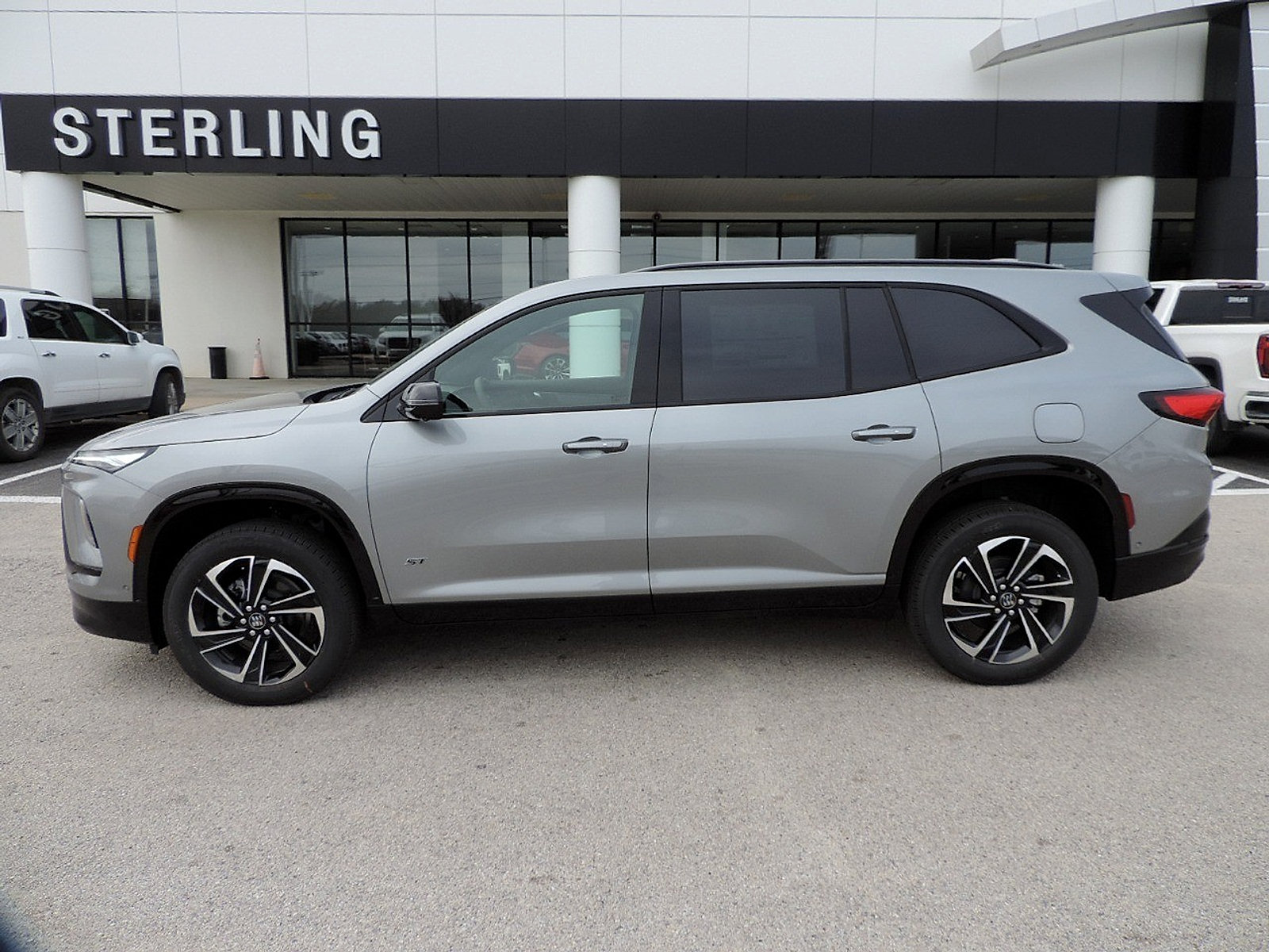 New 2026 Buick Enclave Sport Touring w/ Super Cruise Package image 8