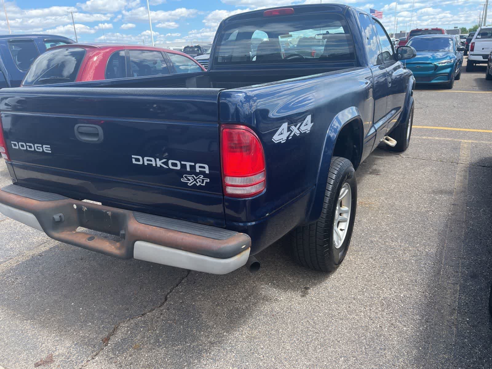 Used 2004 Dodge Dakota 4x4 Club Cab w/ Tire & Handling Group image 12