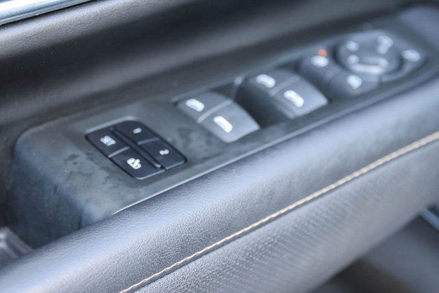 Used 2022 GMC Yukon XL SLT image 14