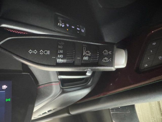 Used 2024 Chevrolet Traverse RS w/ LPO, Floor Liner Package image 21