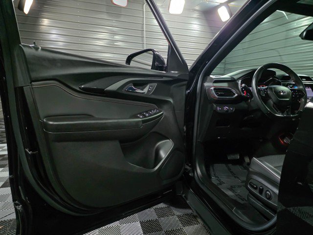 Used 2021 Chevrolet TrailBlazer RS w/ Convenience Package AWD/4WD image 30