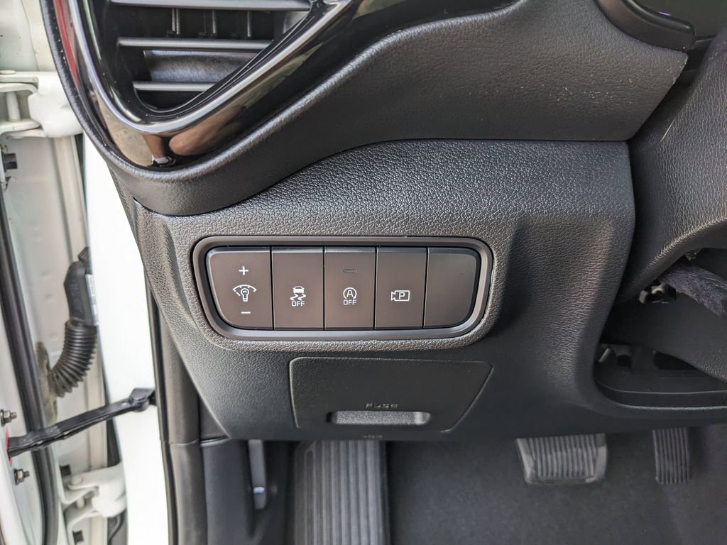 Certified 2025 Kia Soul GT-Line w/ GT-Line Technology Package image 28