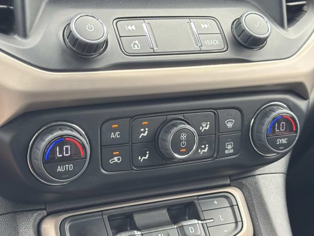 Used 2023 GMC Acadia Denali FWD image 32