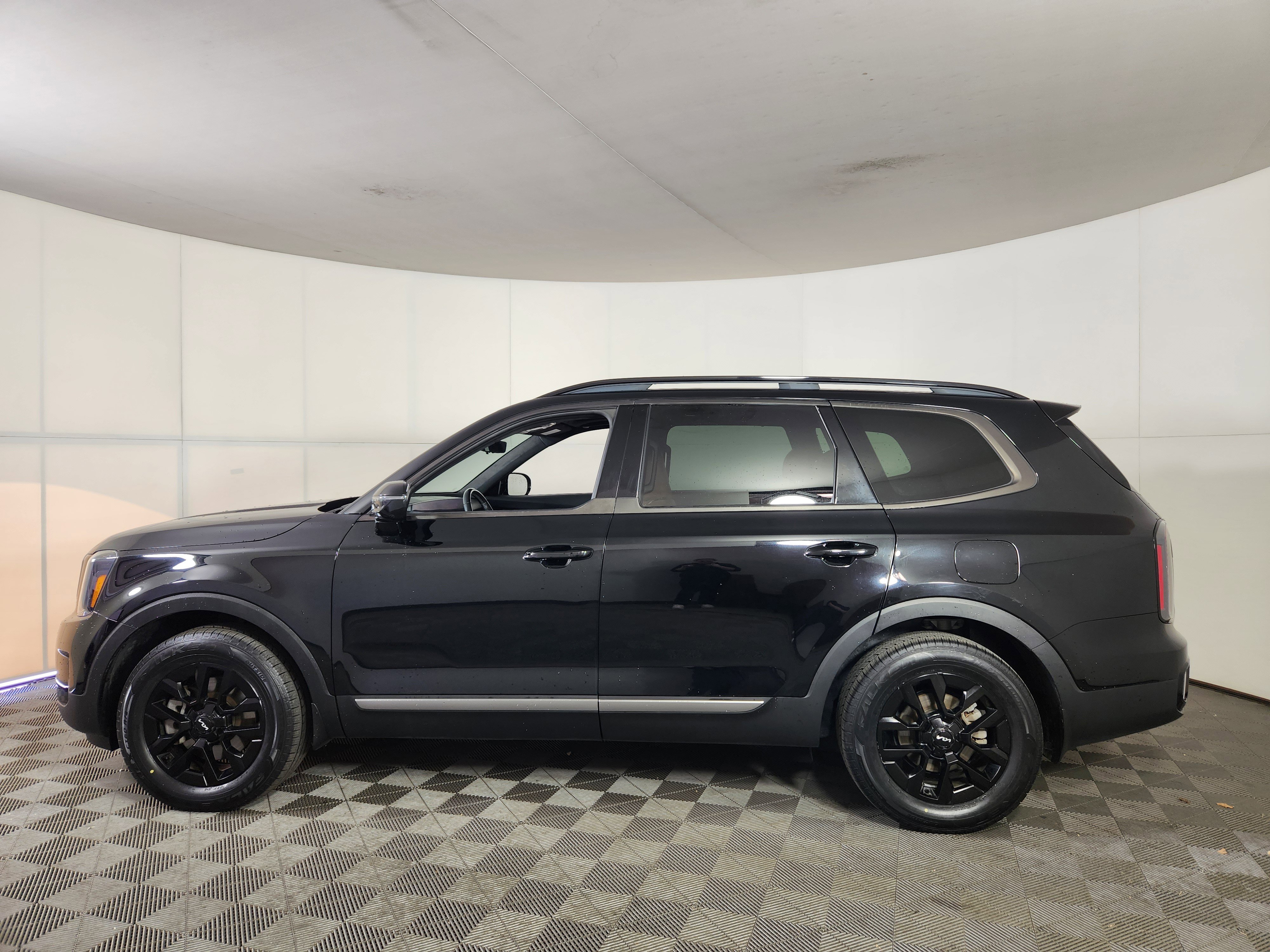 Used 2023 Kia Telluride SX Prestige X-Pro image 4
