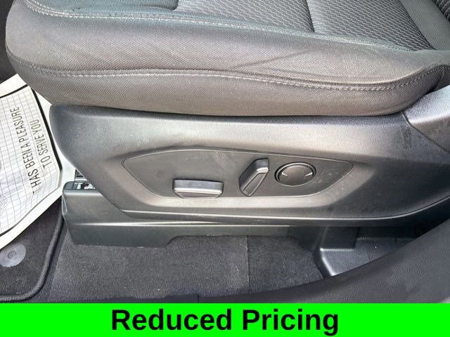 Used 2023 Ford Explorer XLT image 11