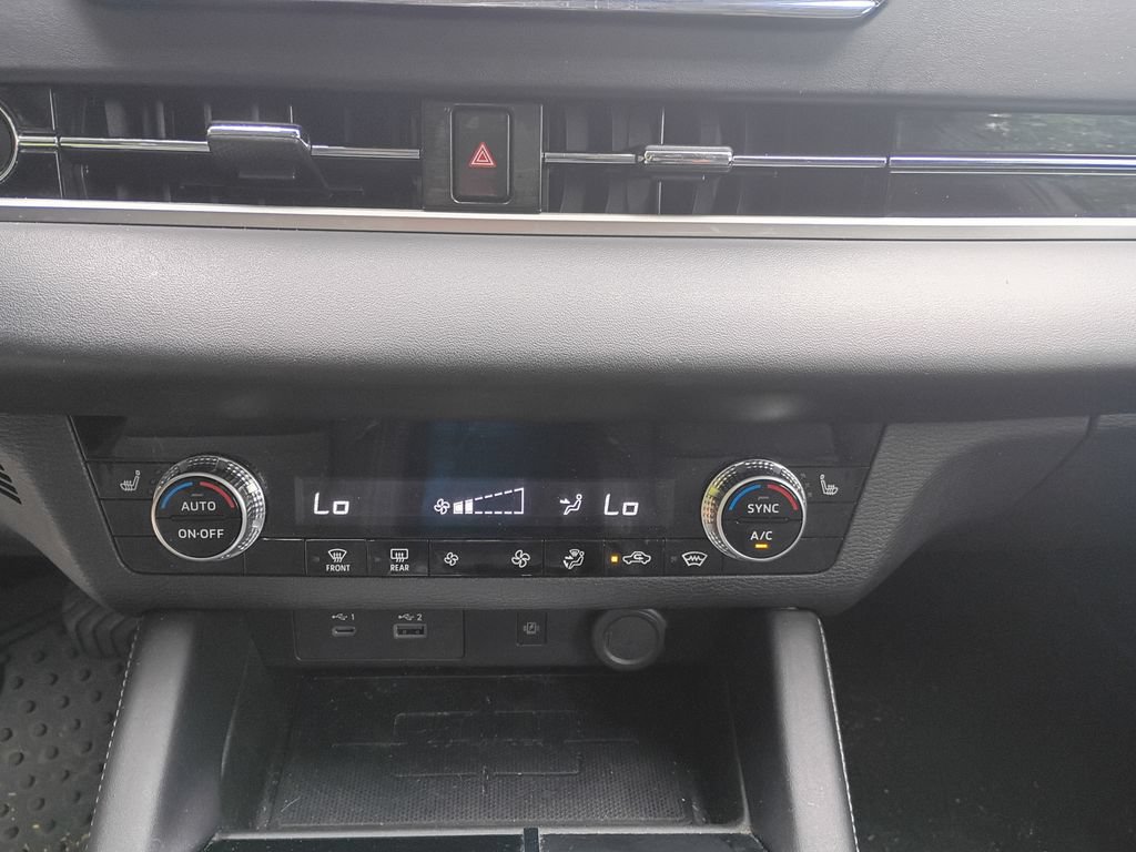 Used 2023 Mitsubishi Outlander 4WD Plug-In Hybrid image 20