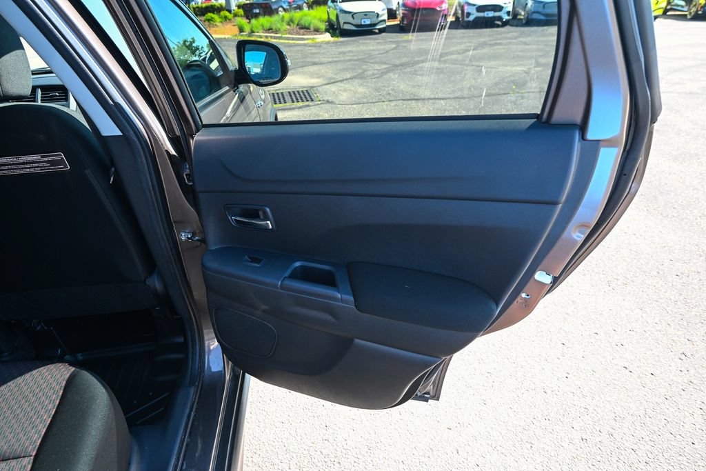 Used 2018 Mitsubishi Outlander Sport LE FWD image 30