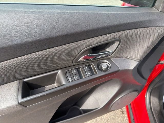 Used 2014 Chevrolet Cruze LT w/ Technology Package image 37